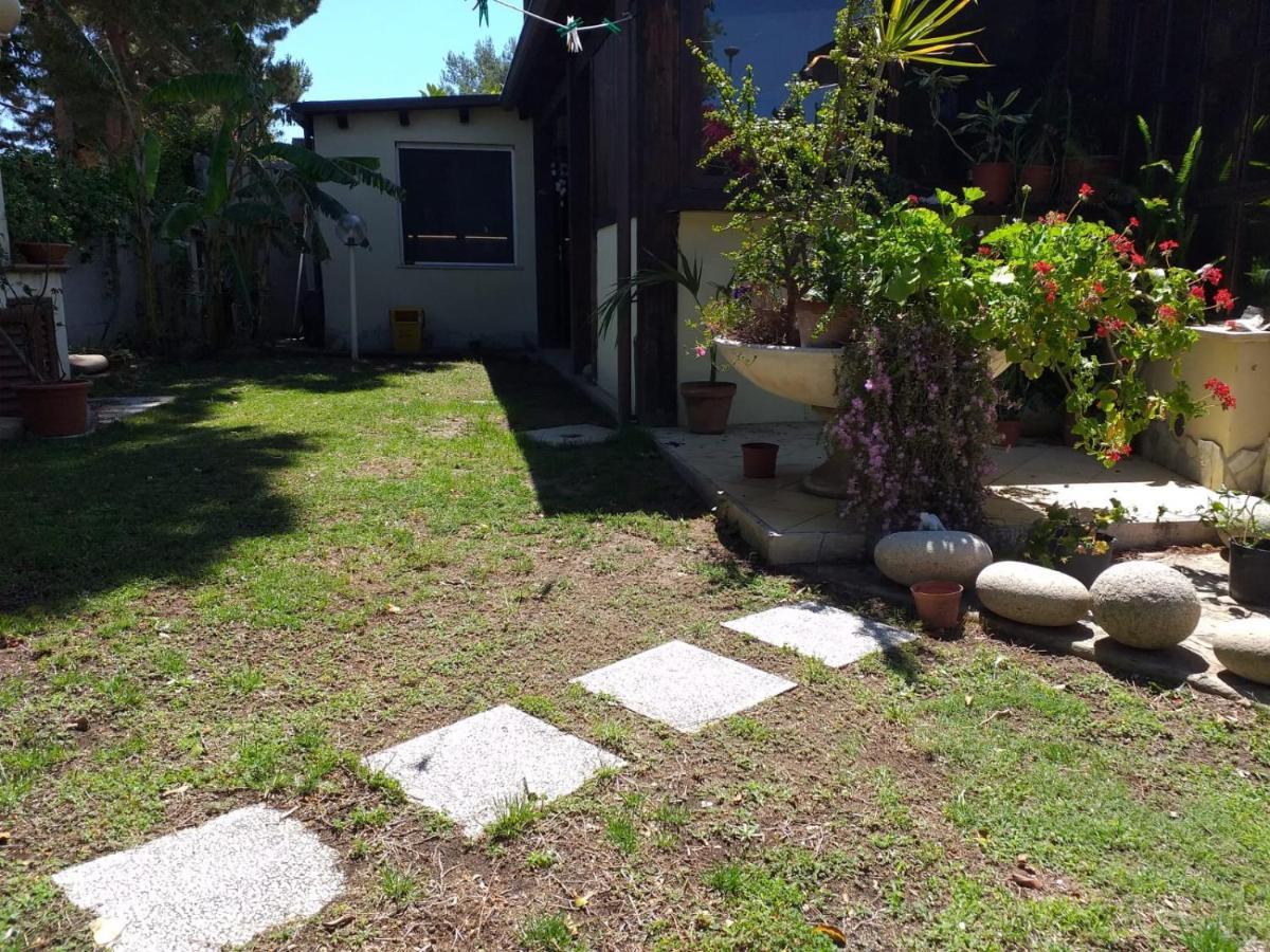 Brezza Di Mare Appartamento In Villa Con Giardino E Spiaggia ,Casa Vacanze Al Mare Quartu SantʼElena Zewnętrze zdjęcie